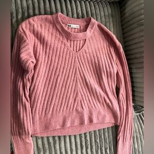 SO Women's Soft Pink Ribbed Crew Neck Sweater